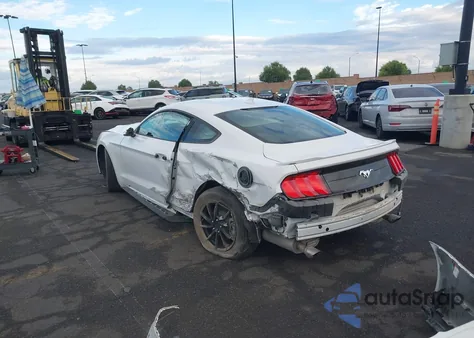 2022 Ford Mustang Ecoboost Fastback z USA, uszkodzony, nr VIN 1FA6P8TH4N5123449